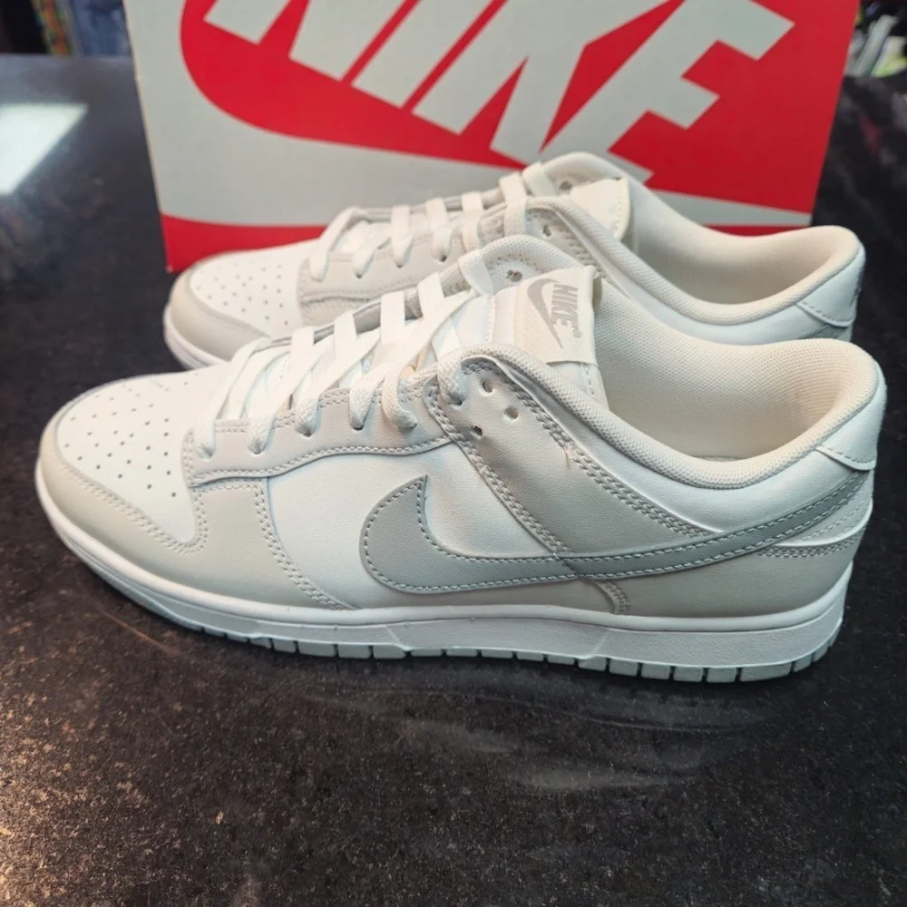 Summit White/Platinum Tint-White-Light Smoke Grey Style Code: DV0831-106 sz 10